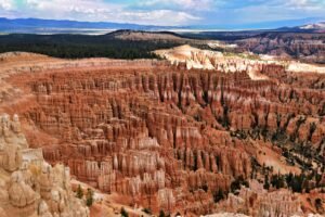 Rode hoodoos van Bryce Canyon in het Amphitheater in National Park in Utah
