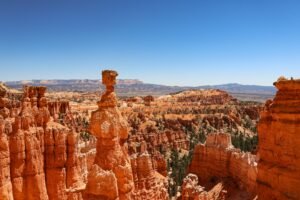 Hoodoos in Bryce Canyon National Park tijdens een helder moment